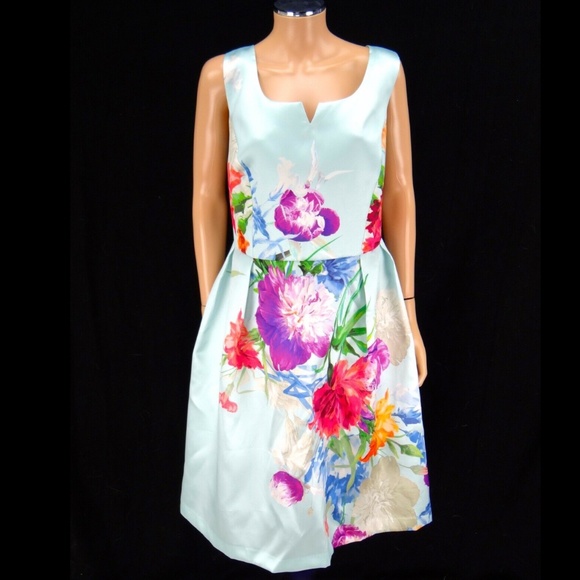 Carmen Marc Valvo Dresses & Skirts - LUXE by CARMEN MARC VALVO Dress Floral NWT 16W